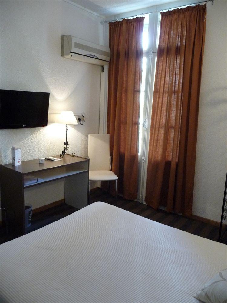 Hotel Alexander แปร์ปินญอง ภายนอก รูปภาพ